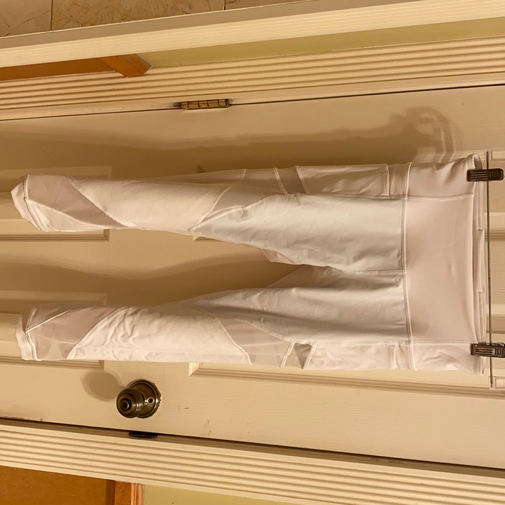 White lulu lemon leggings